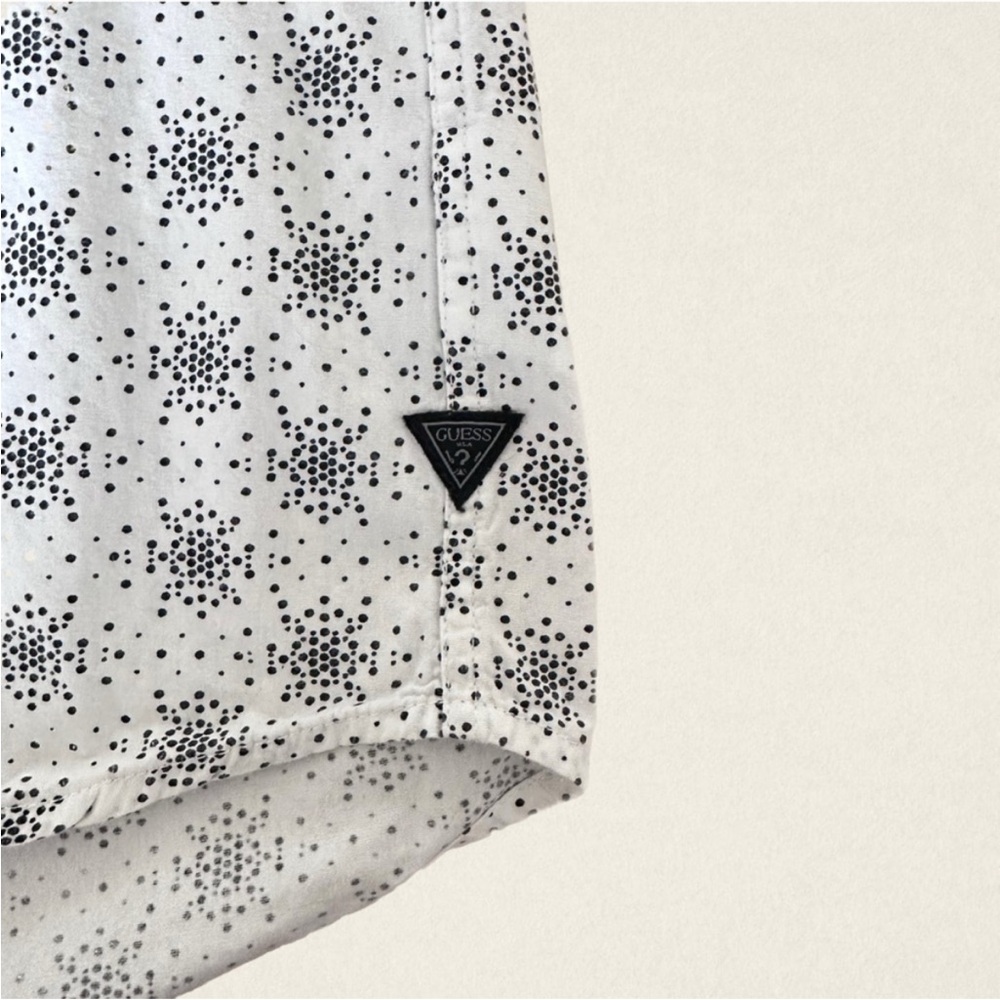 Guess Men's Long Sleeve Polka Dot Button Down Shirt. - Picture 5 of 9